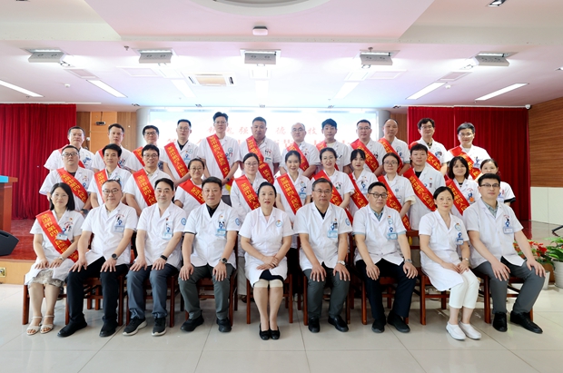 1787196227104932.jpg 合影.JPG
